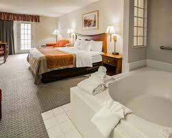 Rodeway Inn & Suites East / I-44