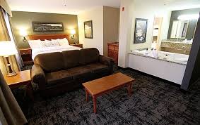 C'mon Inn - Grand Forks