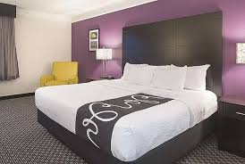 La Quinta Inn & Suites by Wyndham Las Vegas Summerlin Tech