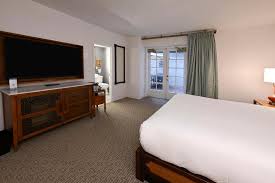 The Hotel Roanoke & Conference Center, Curio Collection By Hilton