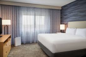 Embassy Suites by Hilton Charleston Airport Hotel & Convention Center