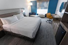 Holiday Inn Express & Suites Huntsville Airport, an IHG hotel