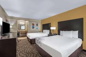 La Quinta Inn & Suites by Wyndham Carlsbad - Legoland Area