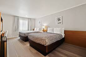 Brookhurst Plaza Inn