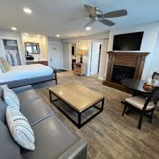 Huff House Inn and Cabins