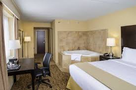 Holiday Inn Express Philadelphia - Penns Landing, an IHG hotel