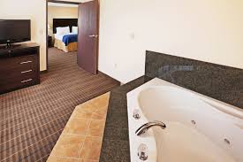 Holiday Inn Express & Suites Santa Fe, an IHG hotel