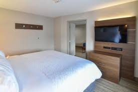 Holiday Inn Express & Suites Indianapolis Northwest, an IHG hotel