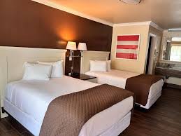 Abby's Anaheimer Inn