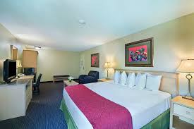 Oxford Suites Lancaster