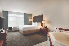 Wingate by Wyndham Bridgeport