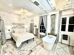 Fleur De Lis Mansion Bed and Breakfast