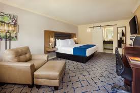 Scottsdale Plaza Resort & Villas