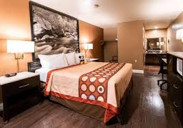 Super 8 By Wyndham Anaheim/Disneyland Drive